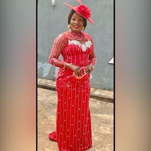 Elegant Red Lace Gown with Hat